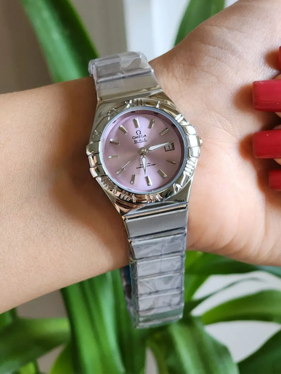 OMEGA ساعت زنانه تقویم دار OMEGA ساعت زنانه تقویم دار