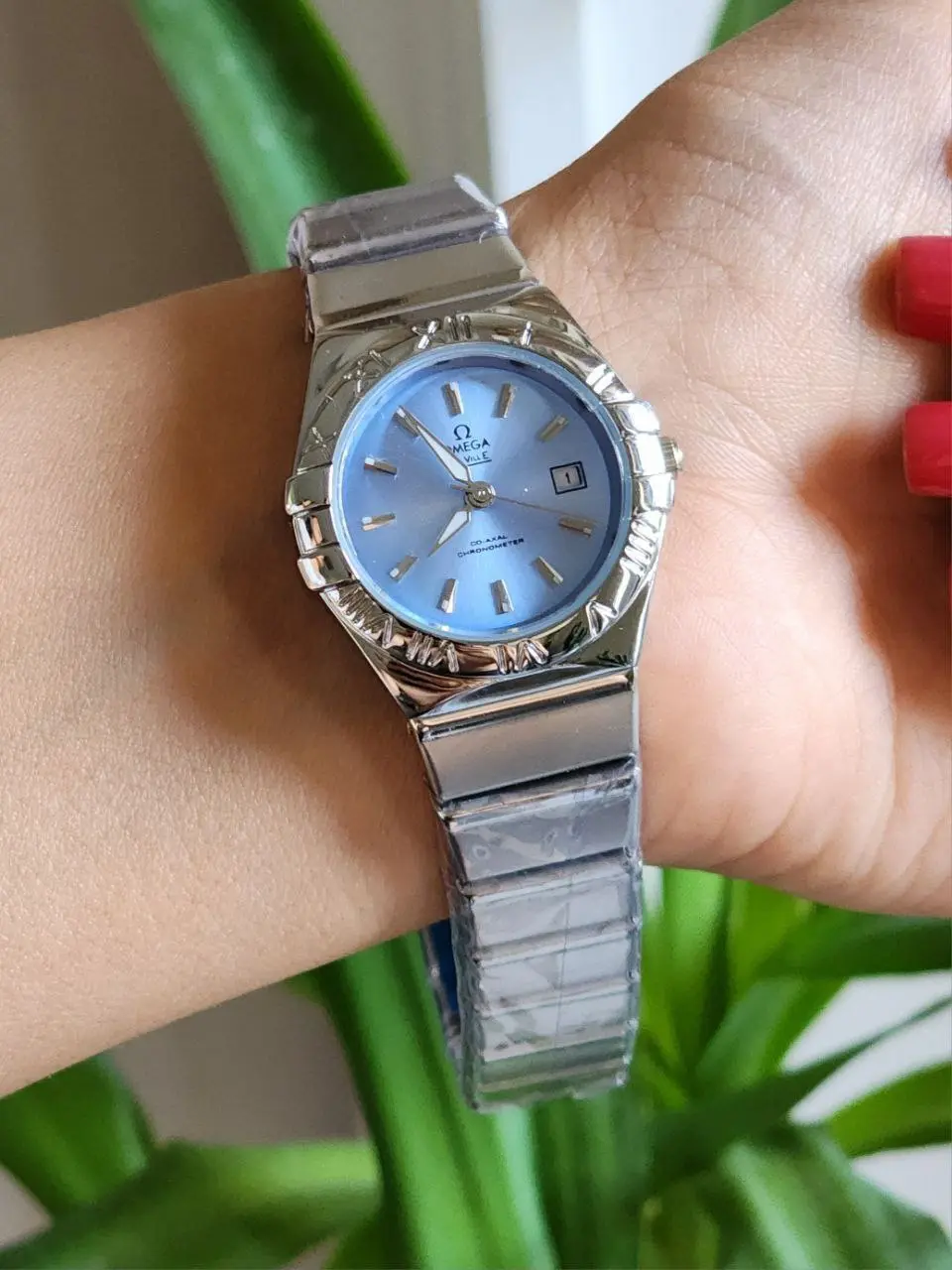 OMEGA ساعت زنانه تقویم دار OMEGA ساعت زنانه تقویم دار