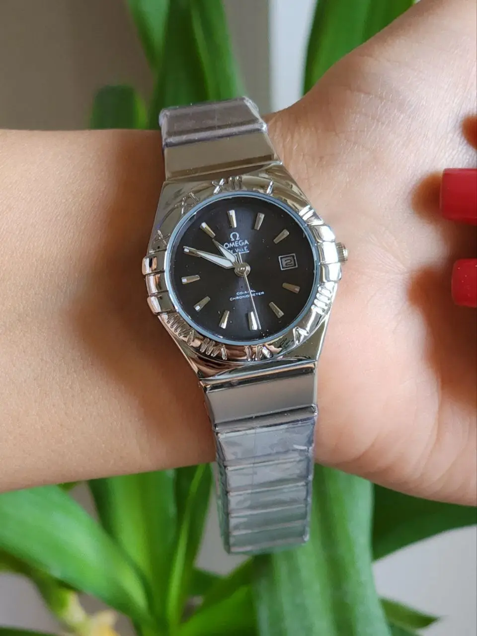 OMEGA ساعت زنانه تقویم دار OMEGA ساعت زنانه تقویم دار