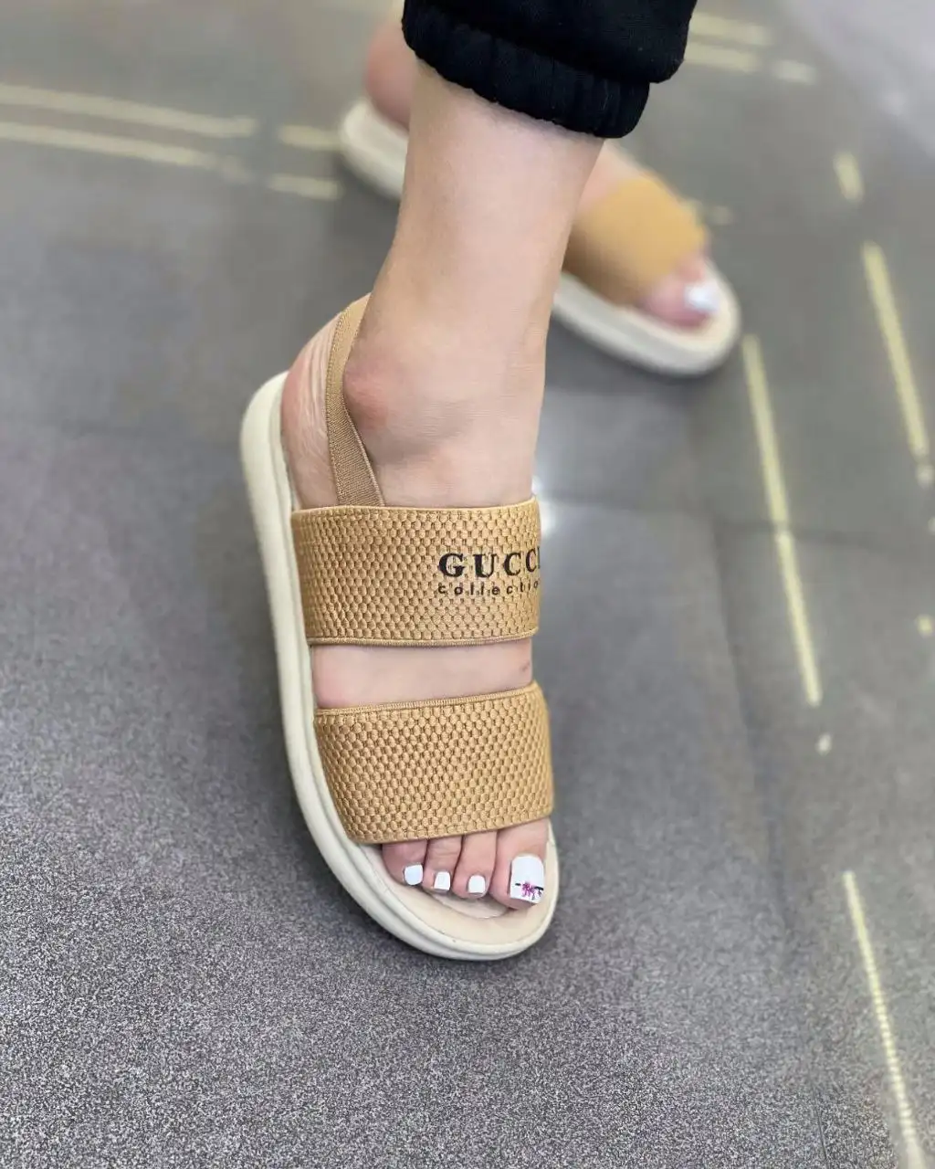 صندل کنفی زنانه GUCCI صندل کنفی زنانه GUCCI